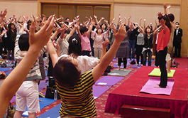 チベット体操で元気にハッピーに！